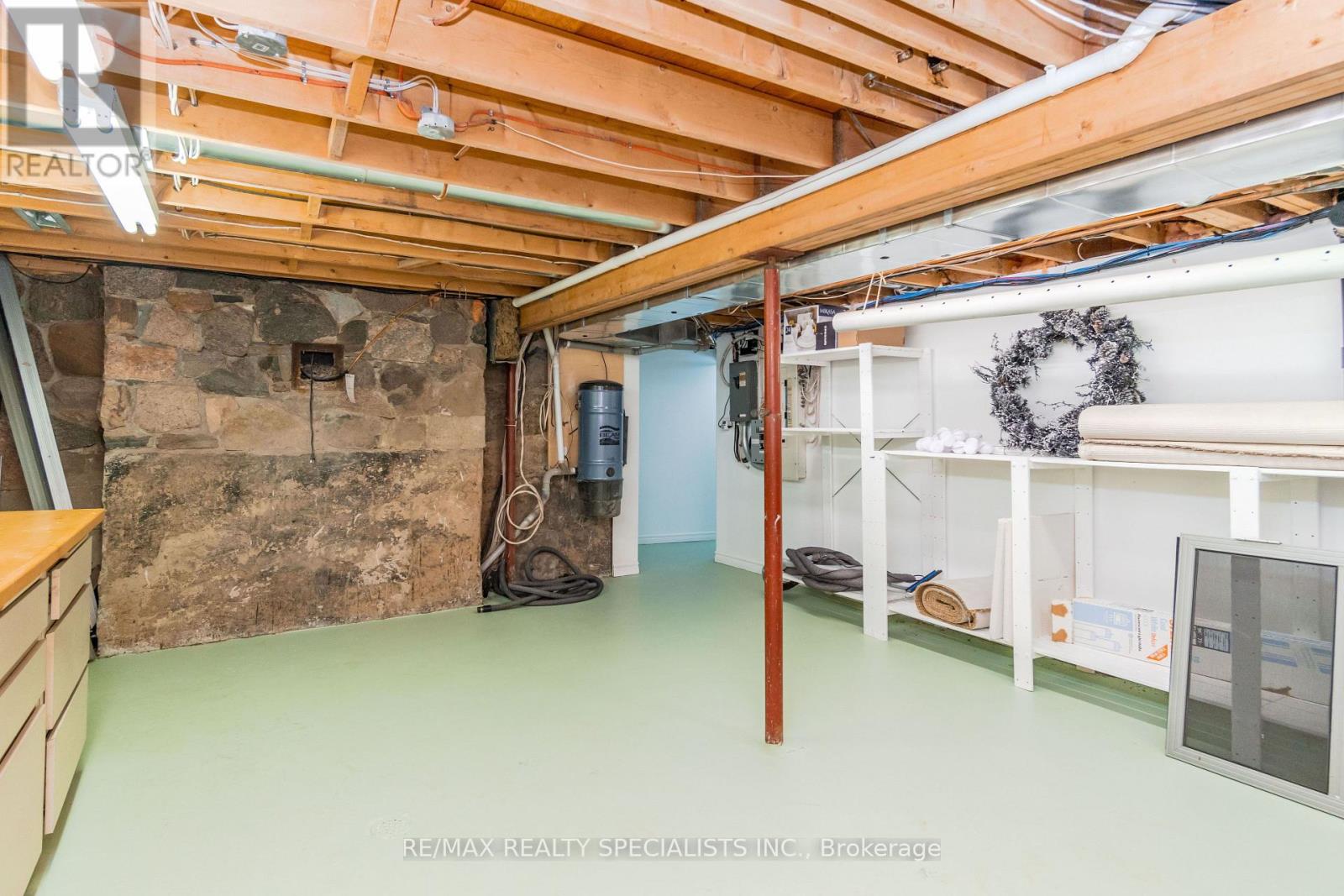 16167 MCLAUGHLIN ROAD - 36
