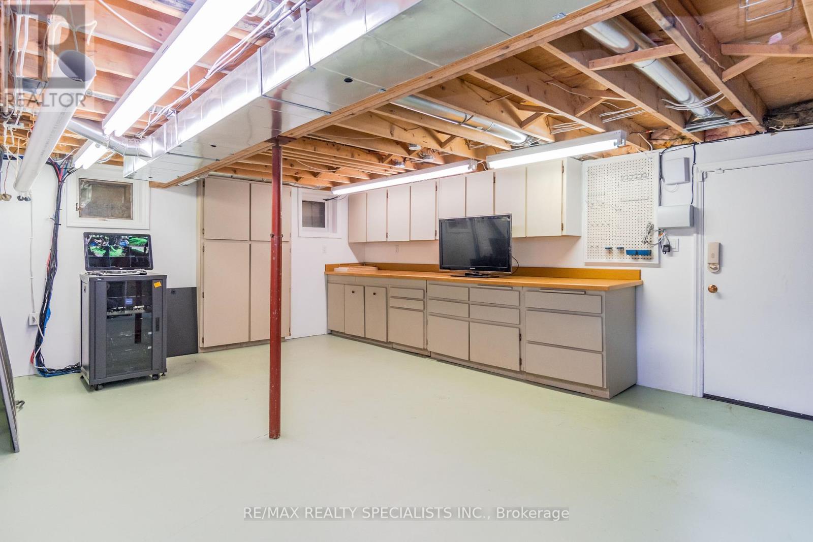 16167 MCLAUGHLIN ROAD - 35
