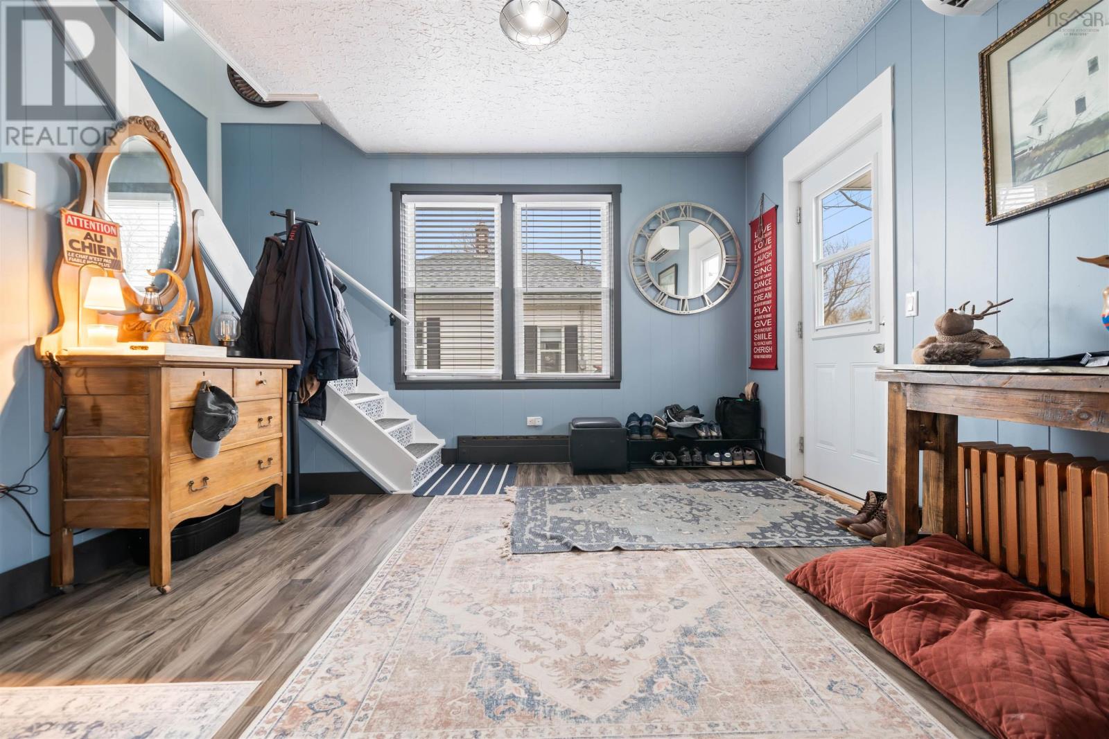 21 6th Street - 4
