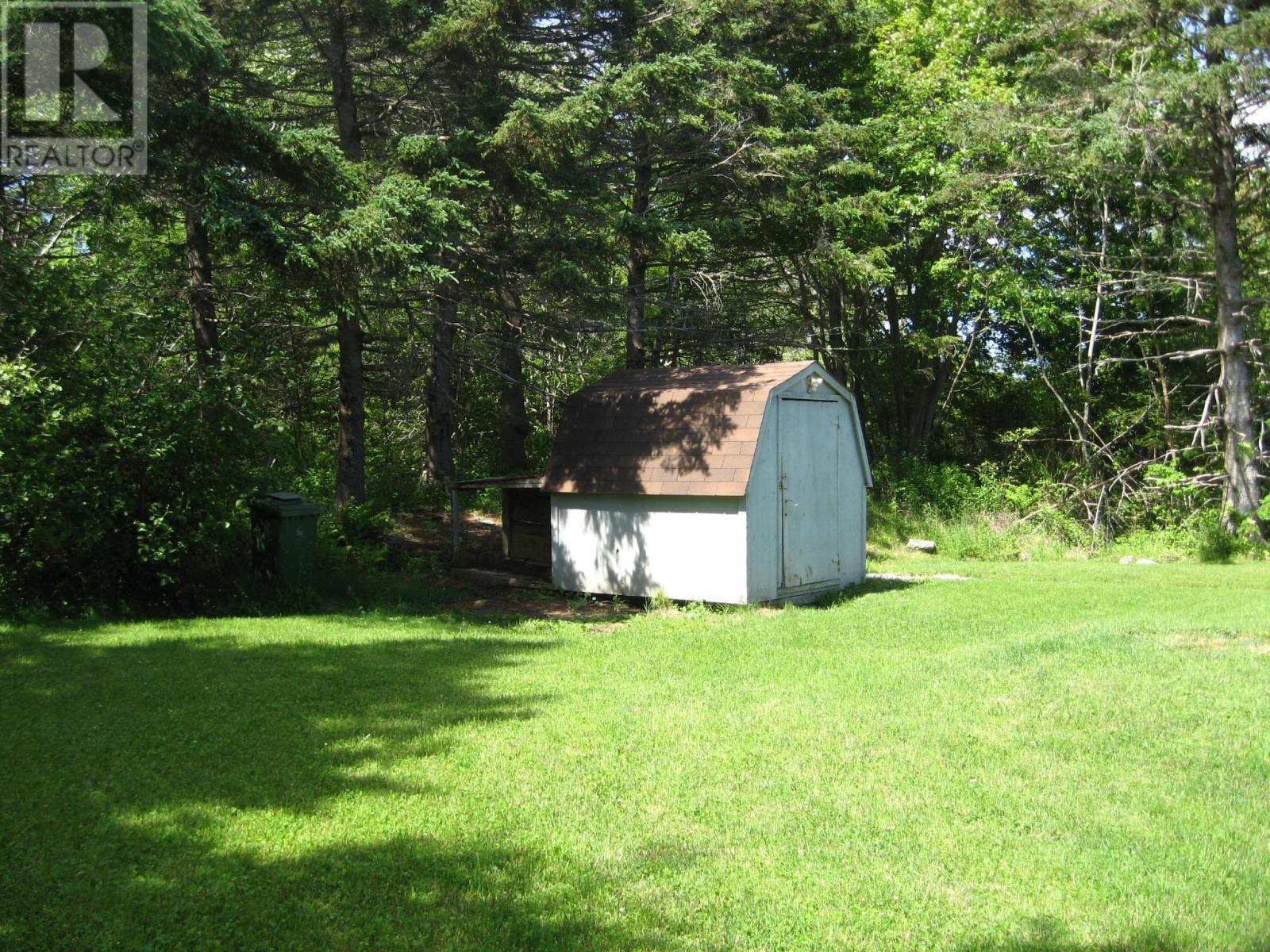 7048 Highway 3 - 4