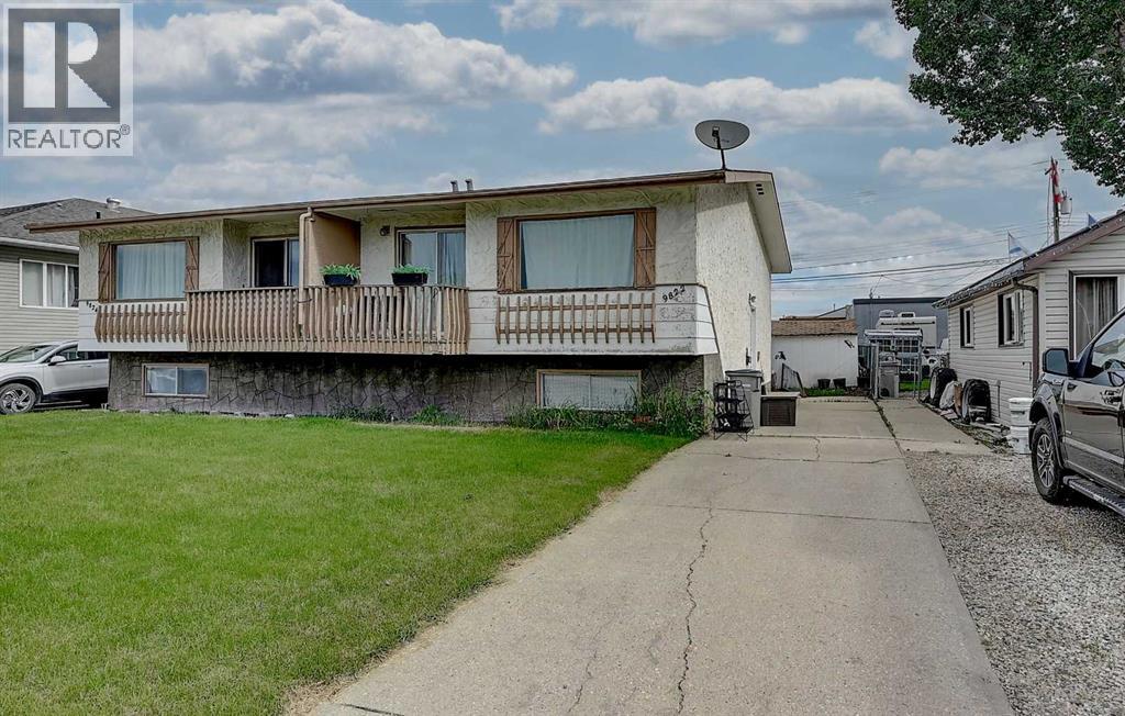 9822, 9824 96 Avenue - 17
