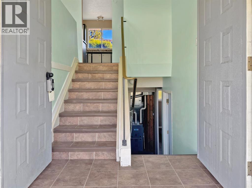 10987 97 Avenue - photo 2
