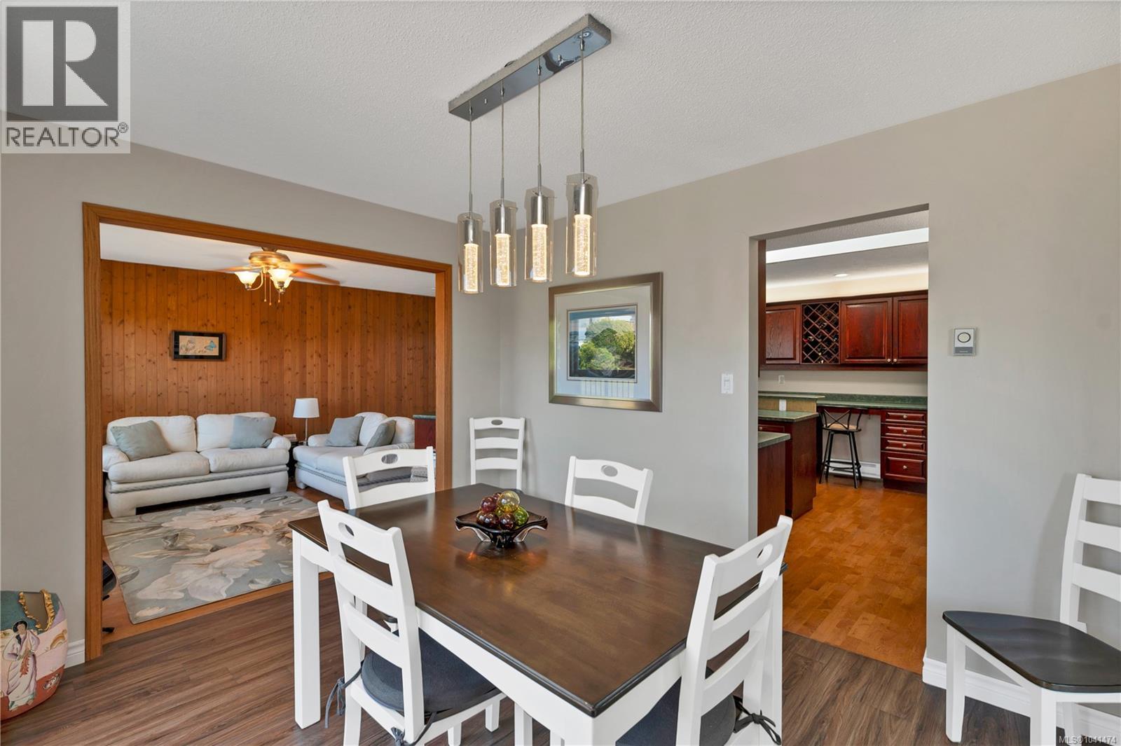 541 Alder St S - 18