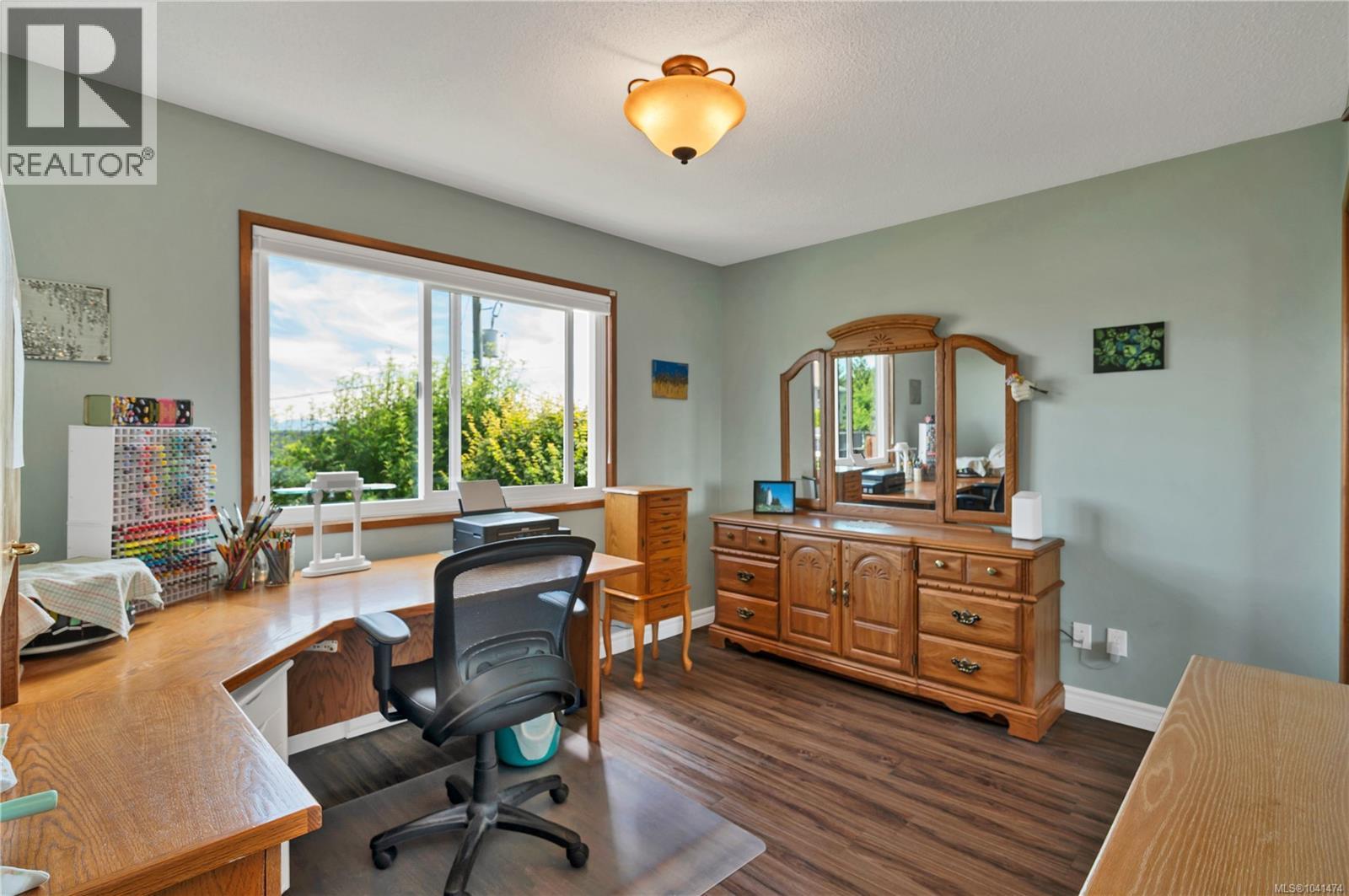 541 Alder St S - 24