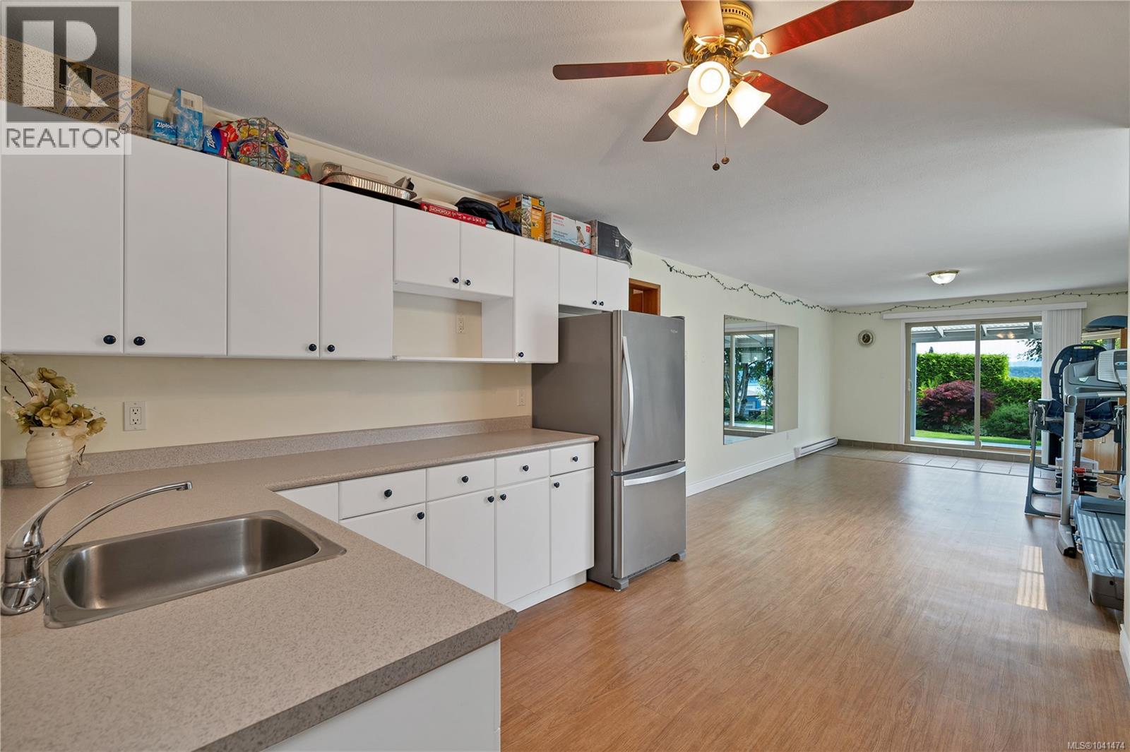 541 Alder St S - 42