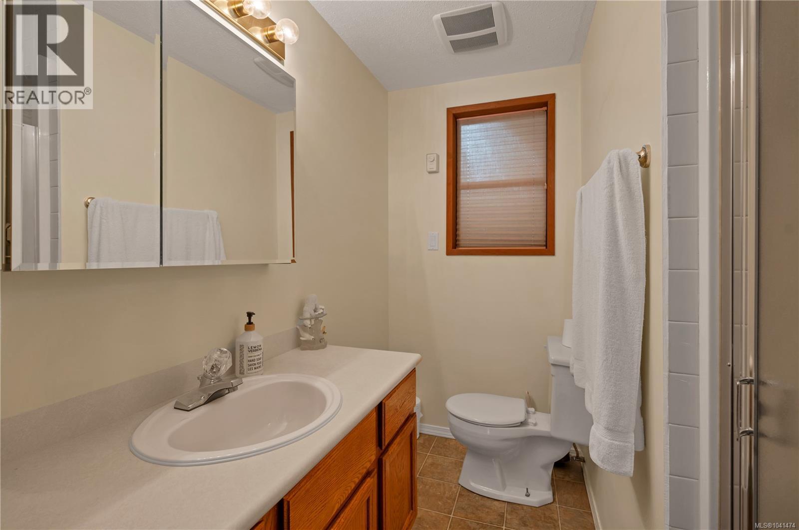 541 Alder St S - 45