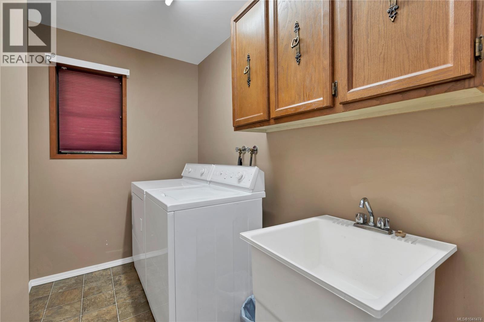541 Alder St S - 46
