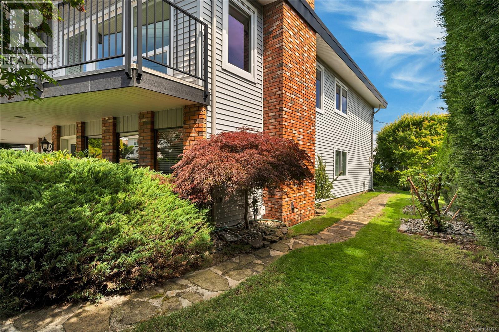 541 Alder St S - 51