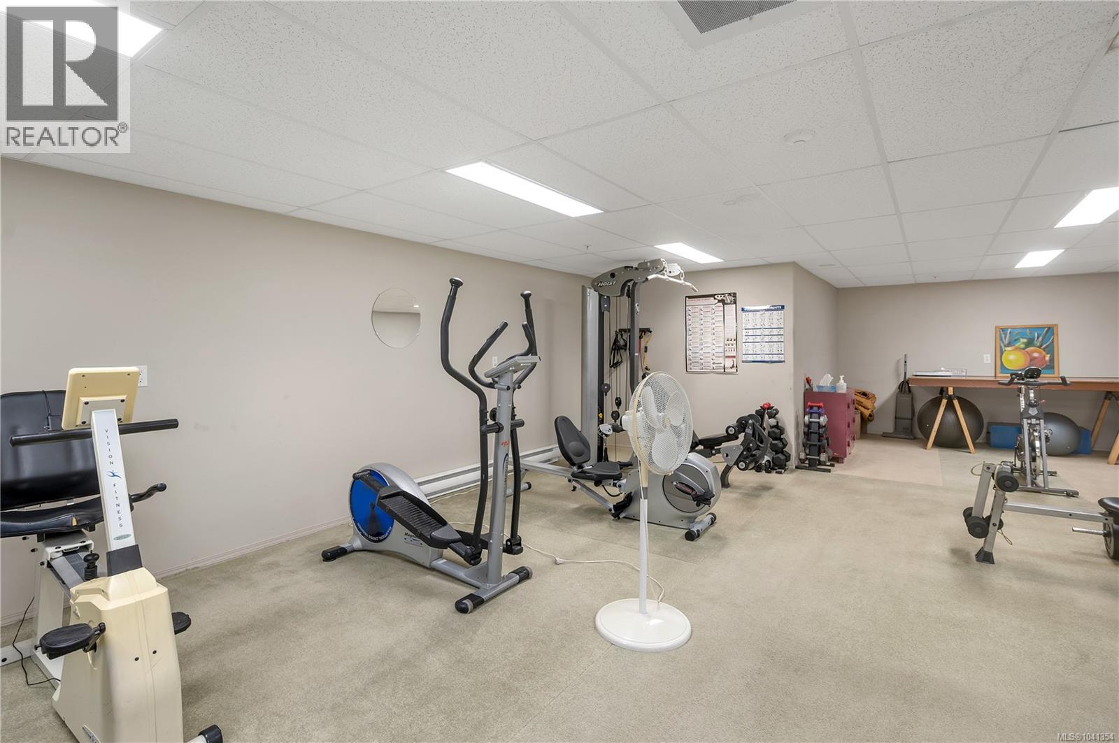 #105 350 Island Hwy S - 26