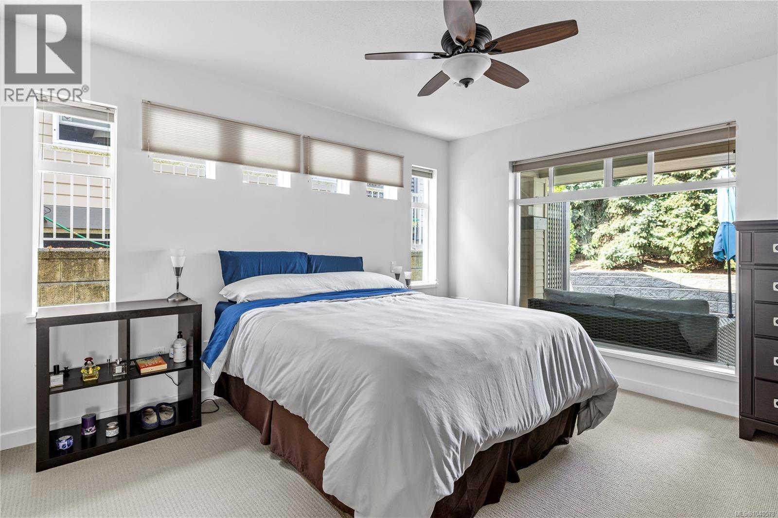 #12 500 Corfield St S - 32