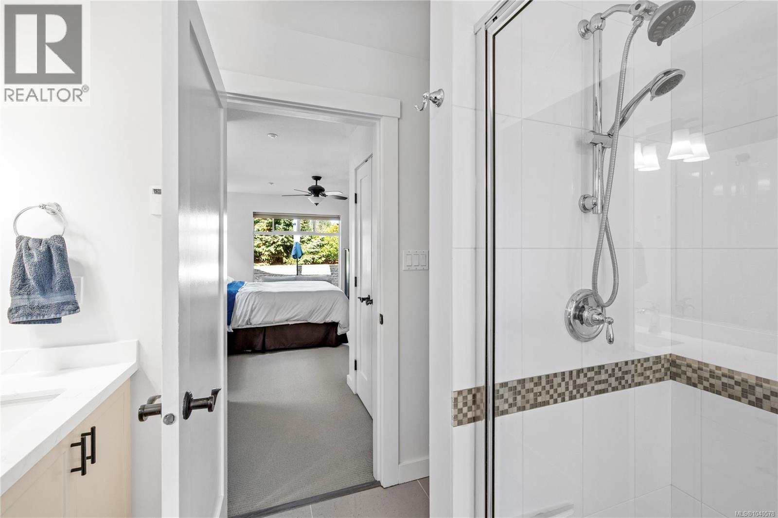 #12 500 Corfield St S - 36