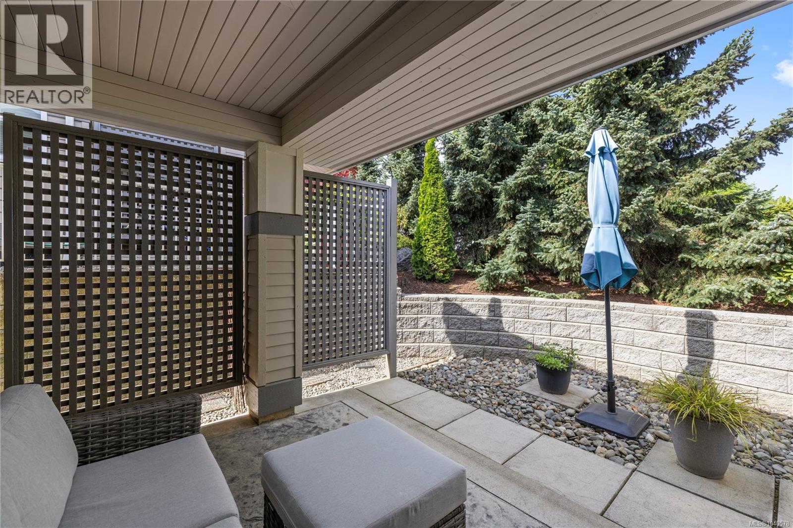 #12 500 Corfield St S - 44