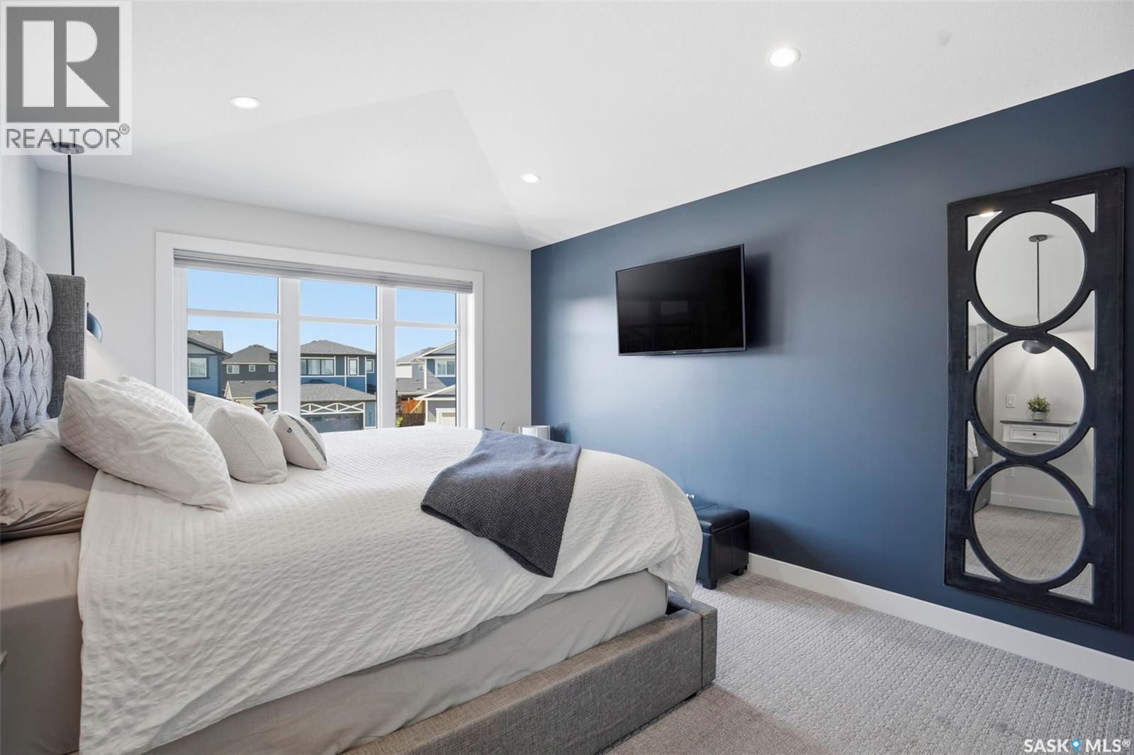 250 Skopik CRESCENT - 24