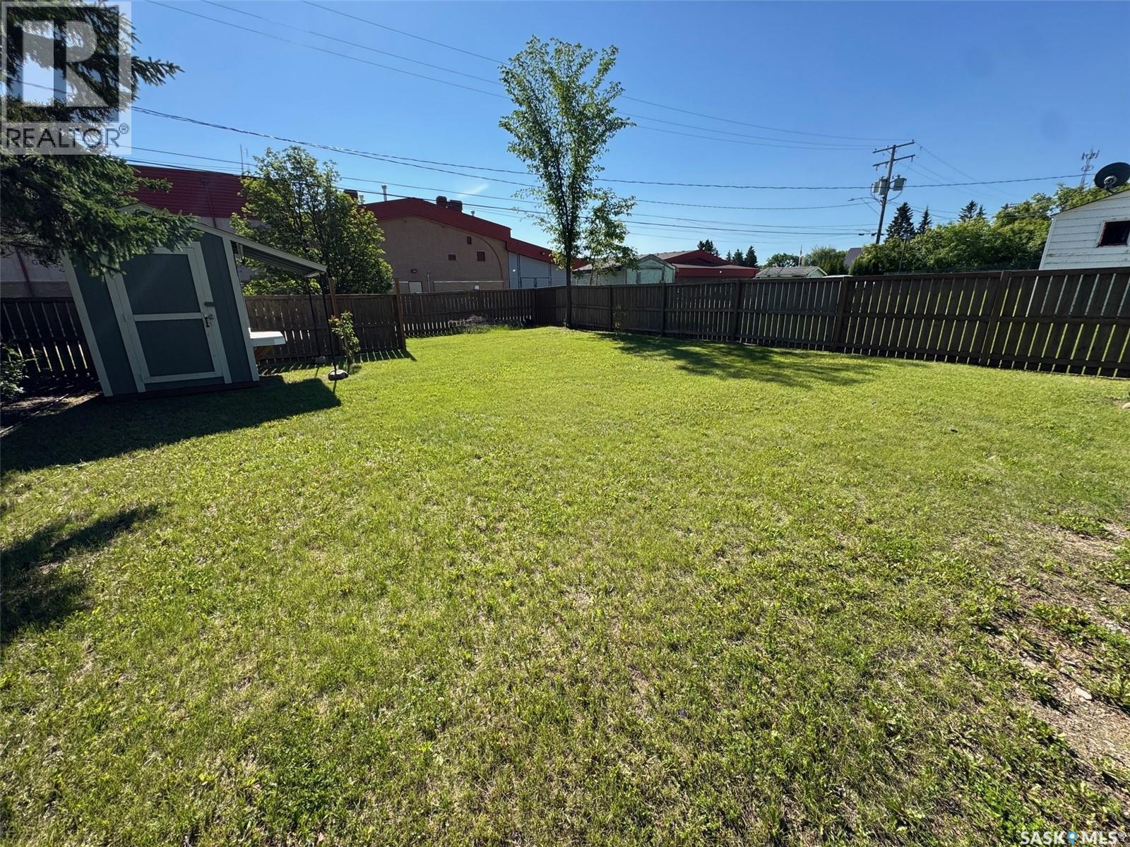 409 3rd AVENUE N - photo 4
