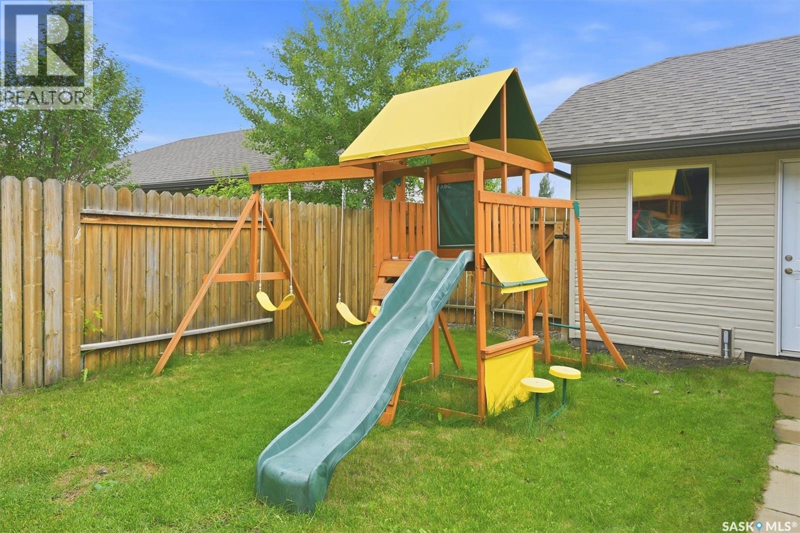 140 Shepherd CRESCENT — photo 40
