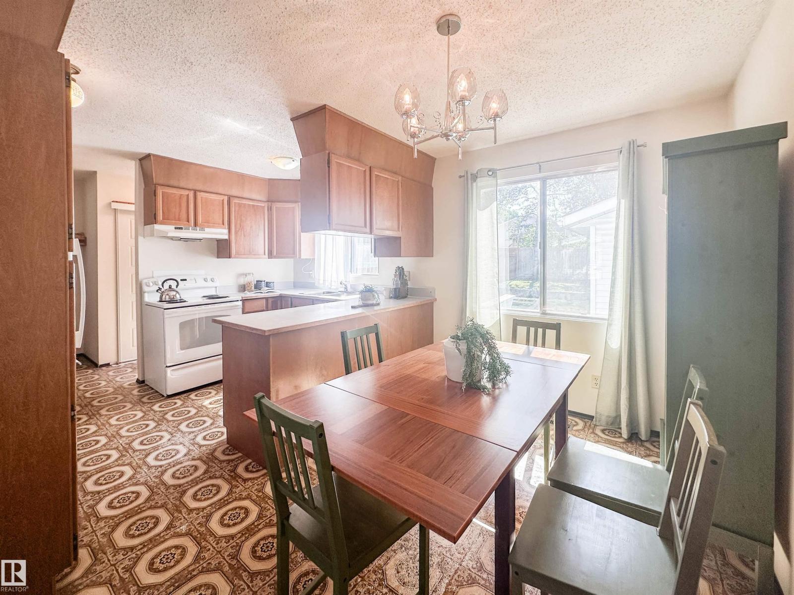 1 FOREST DR — photo 11