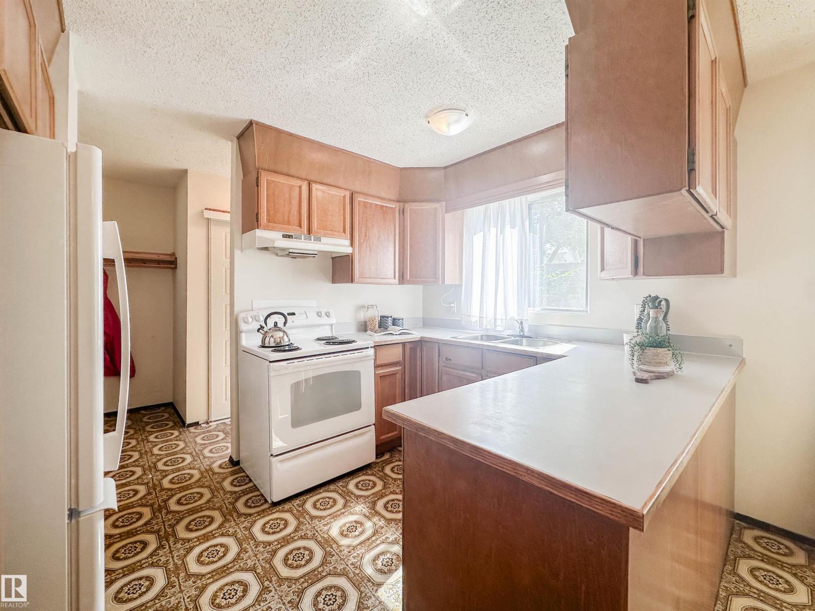 1 FOREST DR — photo 12