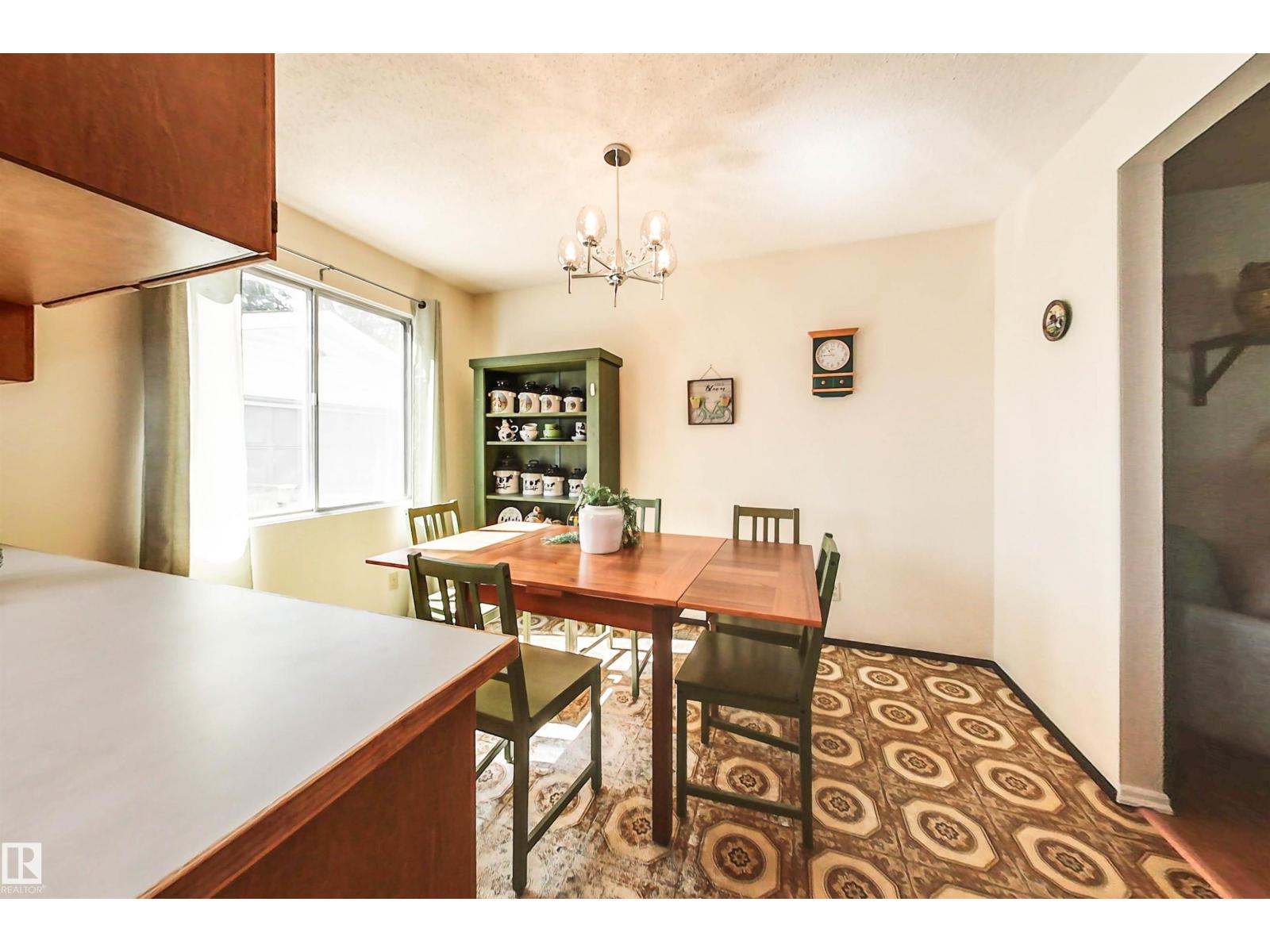 1 FOREST DR — photo 19