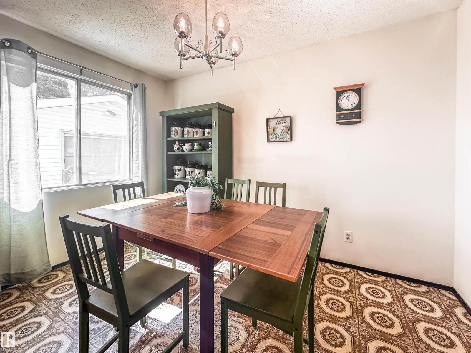1 FOREST DR — photo 20