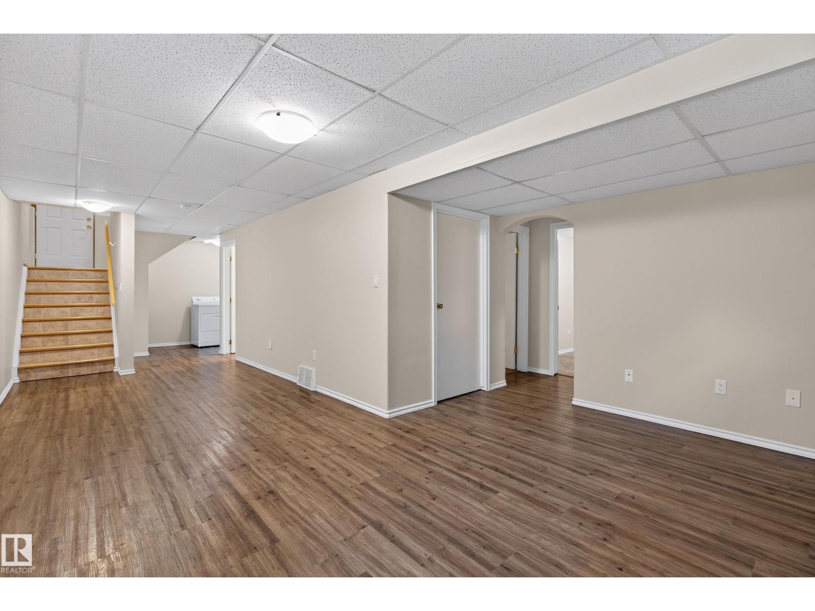 475 HIGHWOOD BV — photo 31