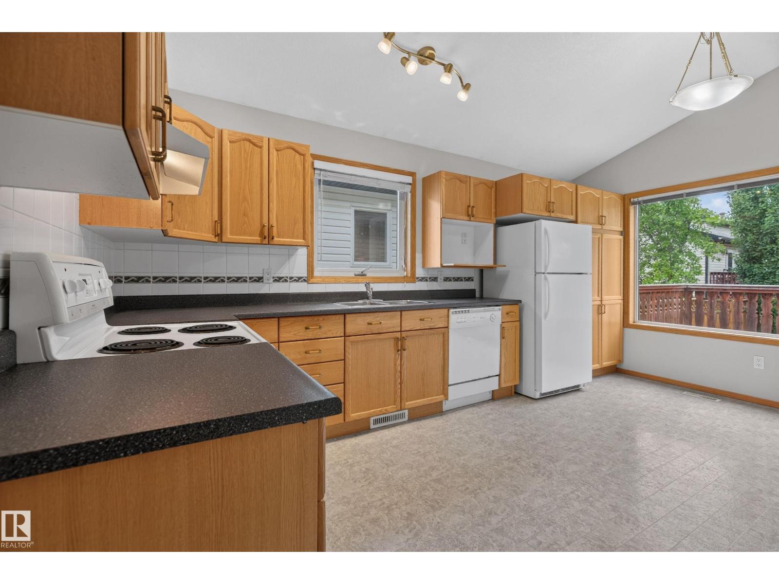 475 HIGHWOOD BV — photo 10
