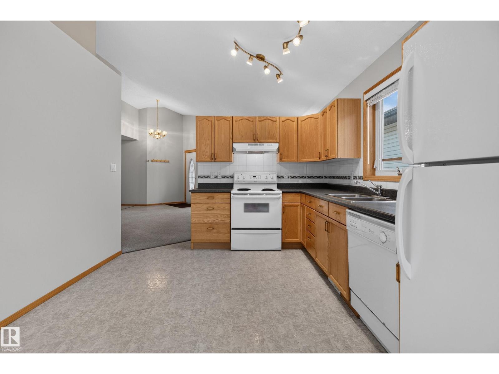 475 HIGHWOOD BV — photo 13