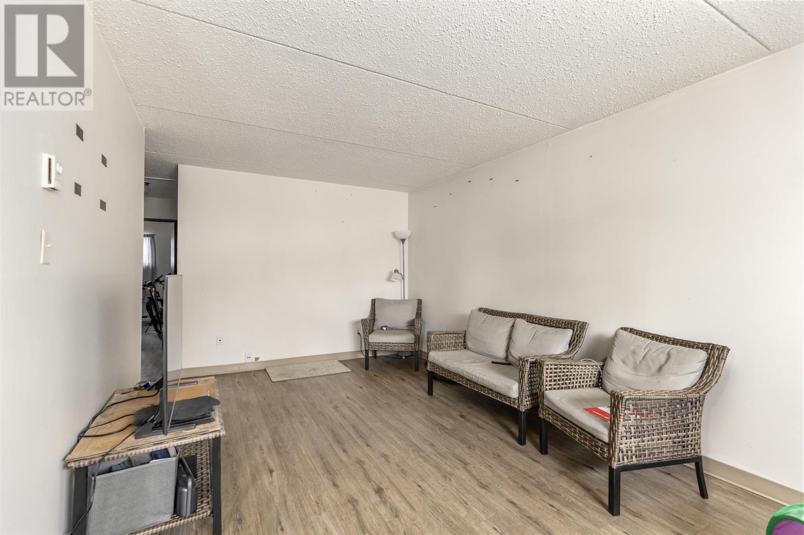 269 Goulais AVE - 15