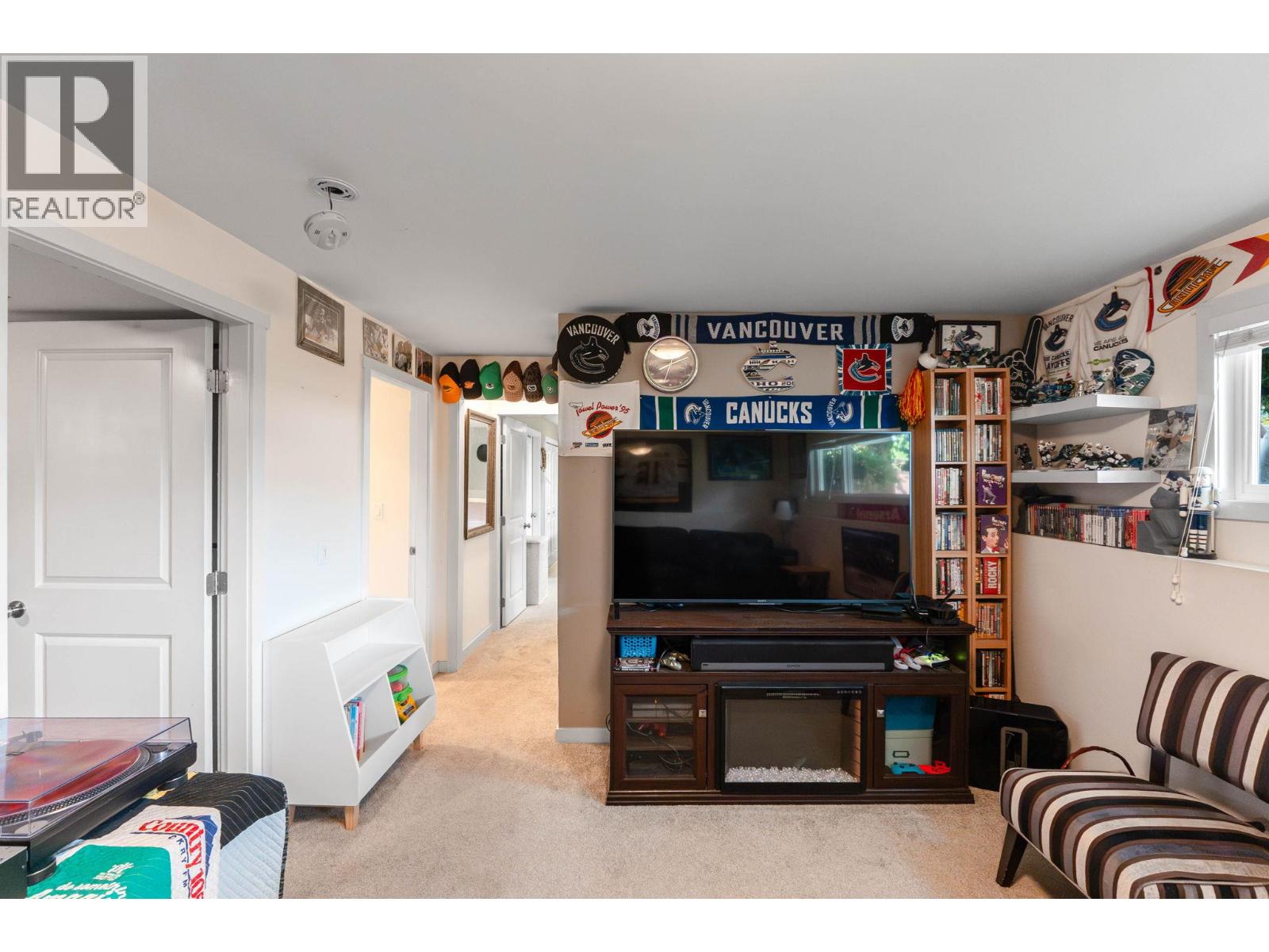 605 Stirling Road, Kelowna