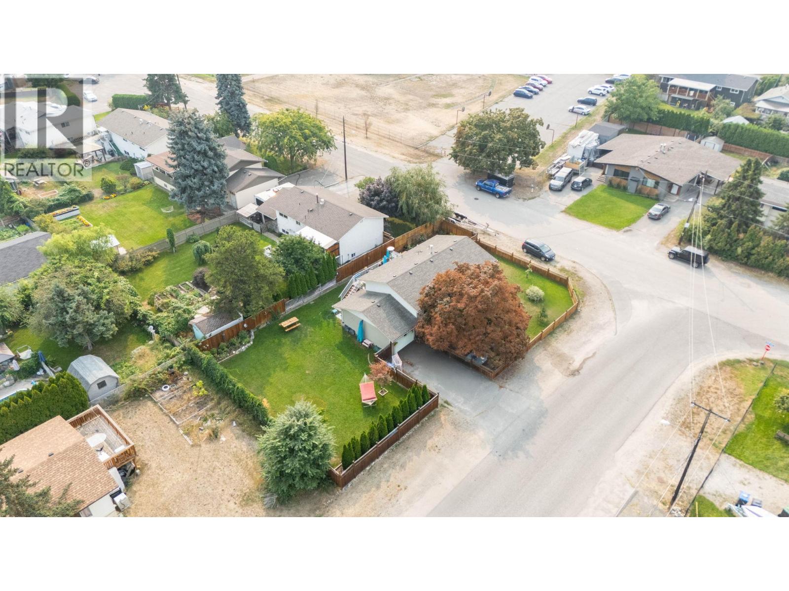 605 Stirling Road, Kelowna