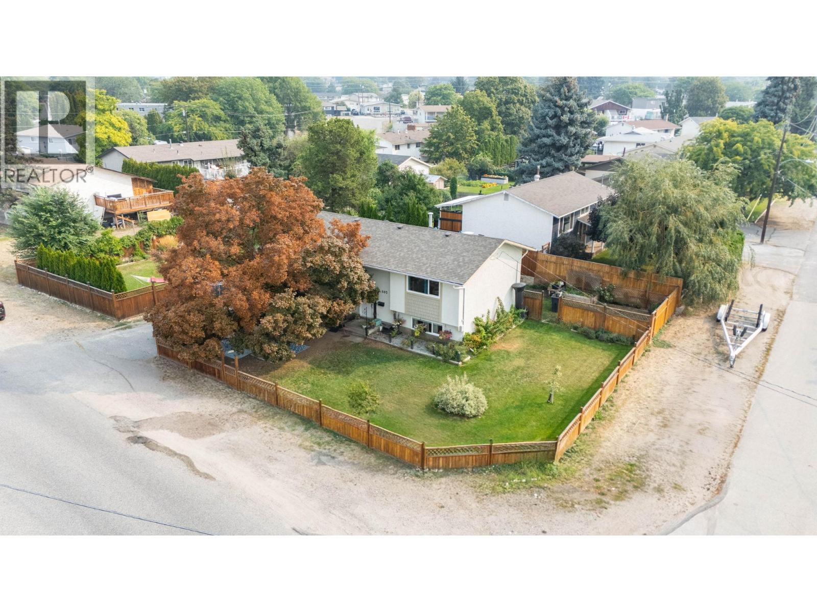 605 Stirling Road, Kelowna