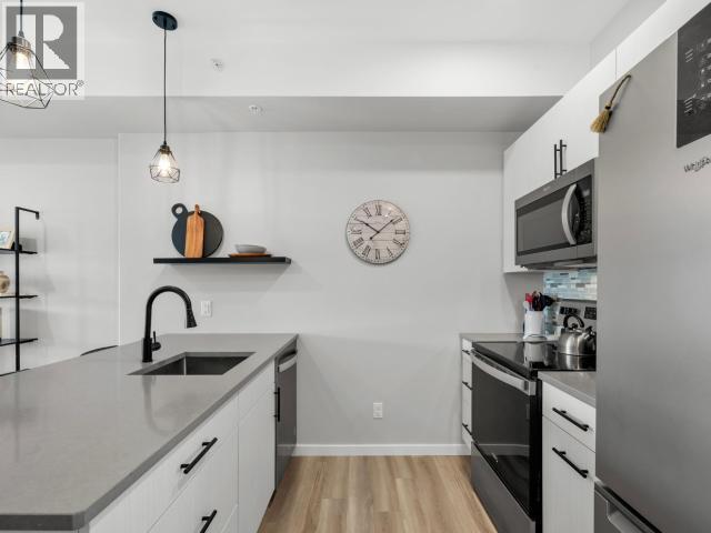 403-420 RANGE ROAD - 10