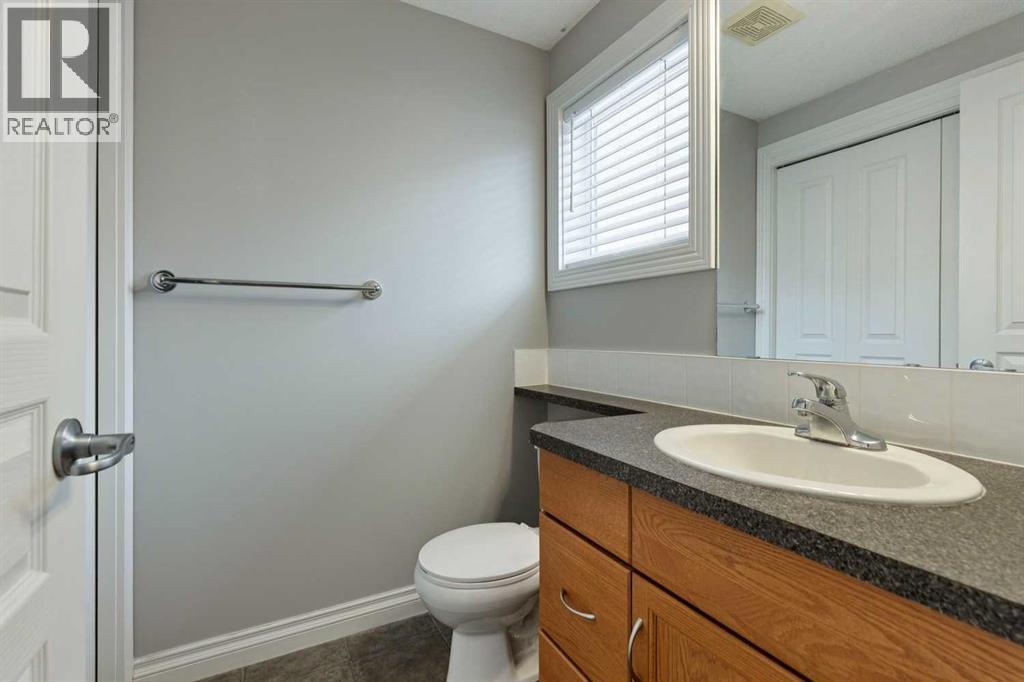 #14 133 Rockyledge View NW - 20