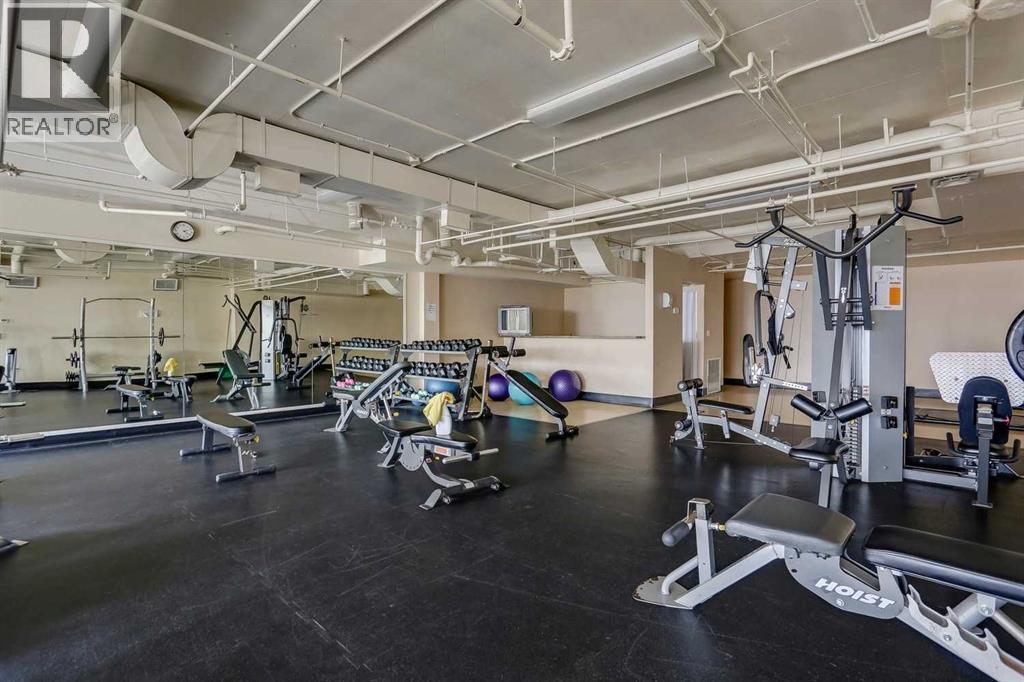 #14 133 Rockyledge View NW - 25