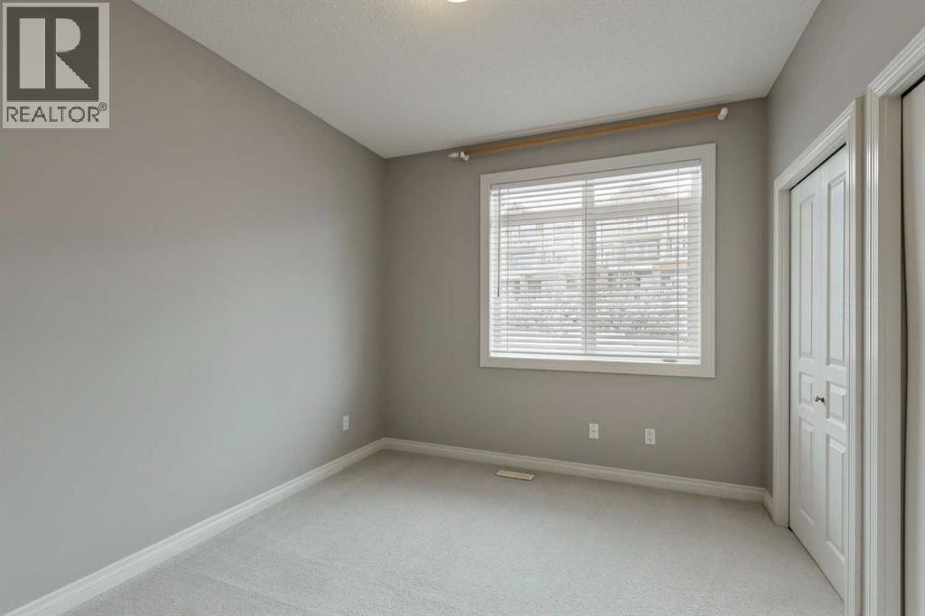 #14 133 Rockyledge View NW - 17