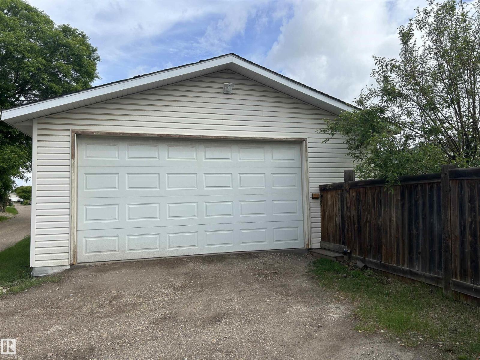 10924 30 ST NW - 26