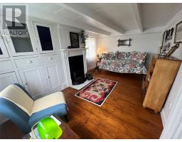 40 Robin Hood Road thumbnail 8
