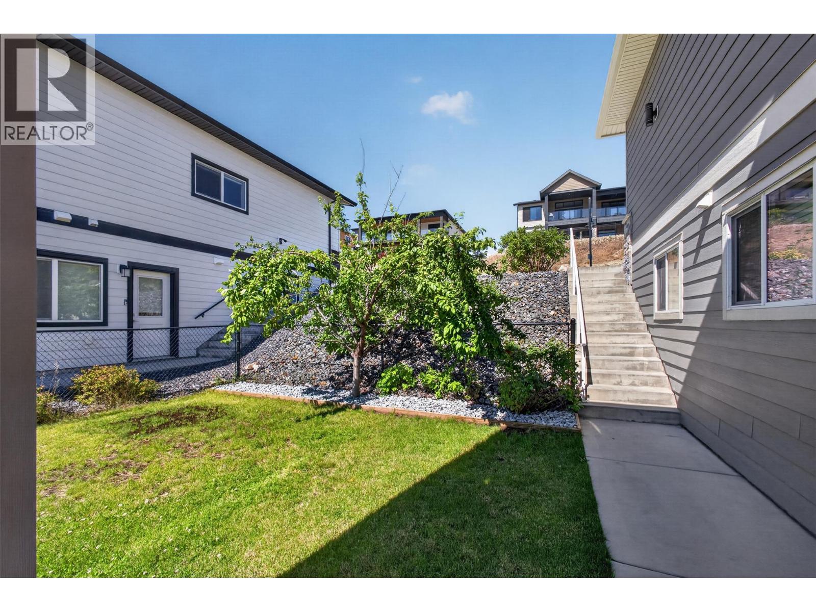 687 Acadia Street - 49