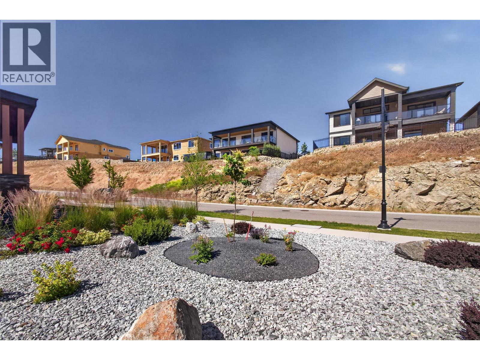 687 Acadia Street - 45
