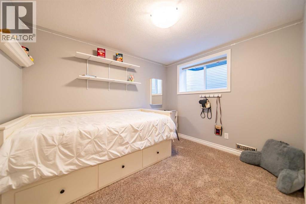 310 Silver Ridge Crescent NW — photo 30