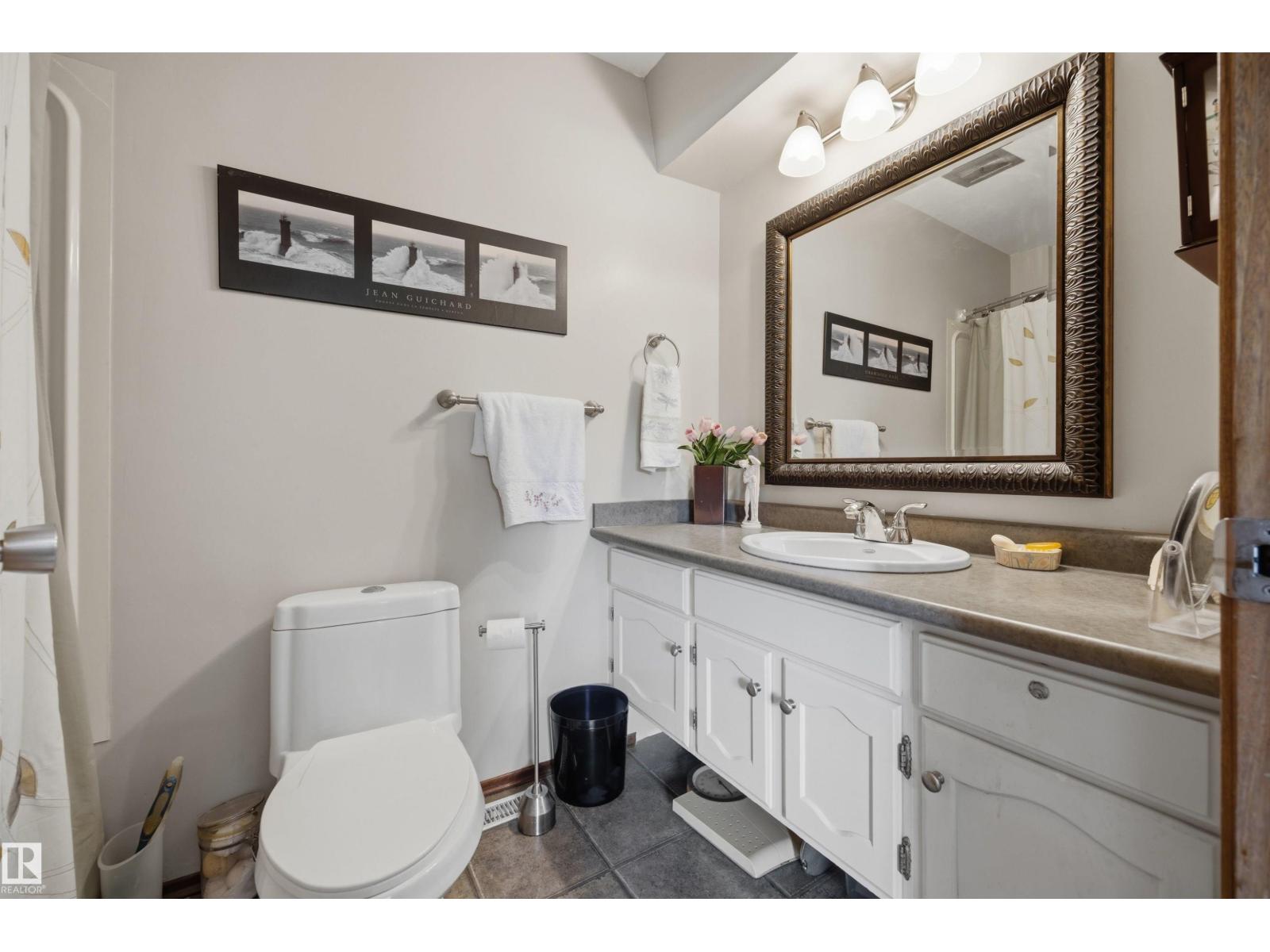 39 MANOR DR — photo 31