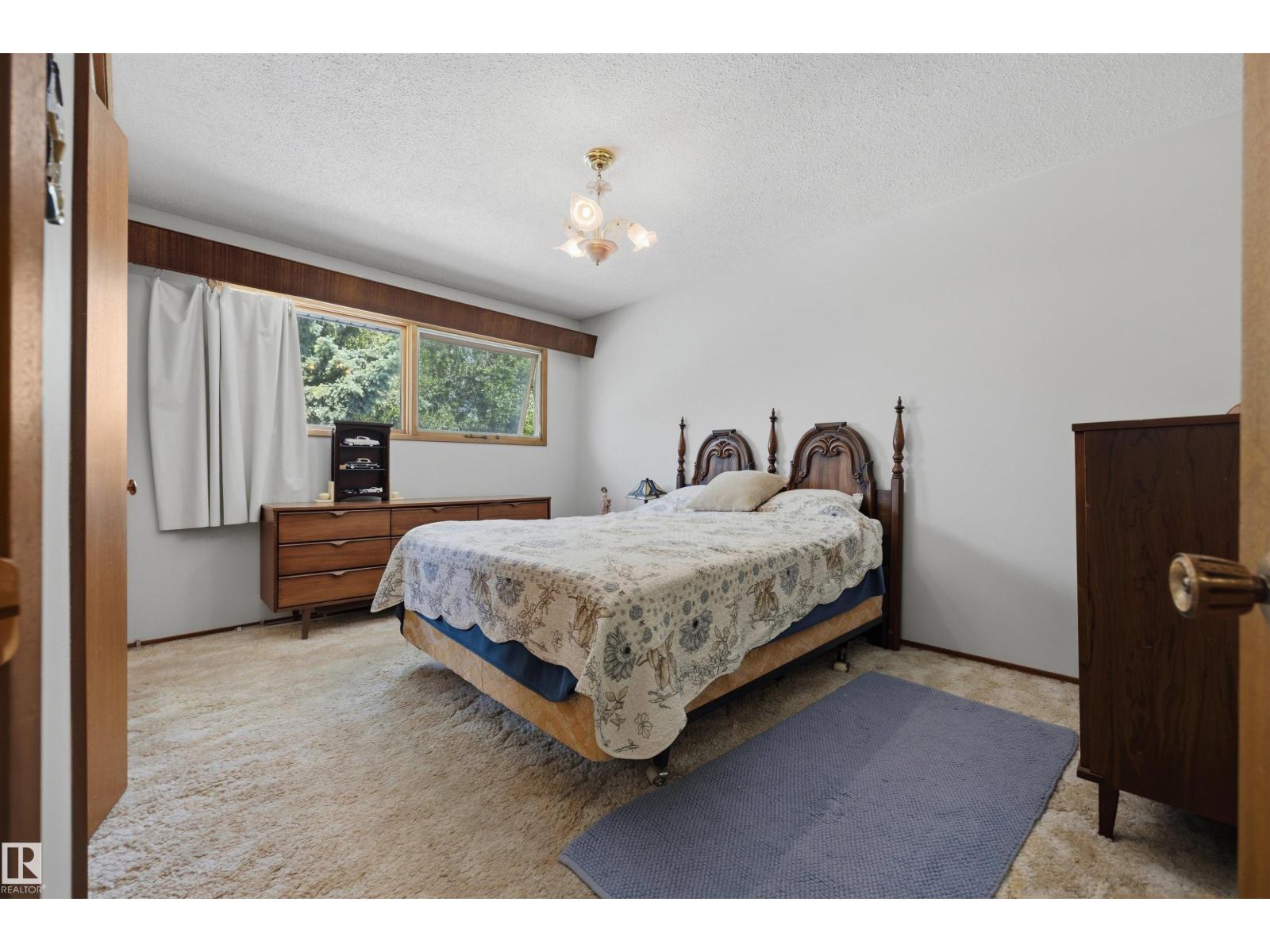 39 MANOR DR — photo 32
