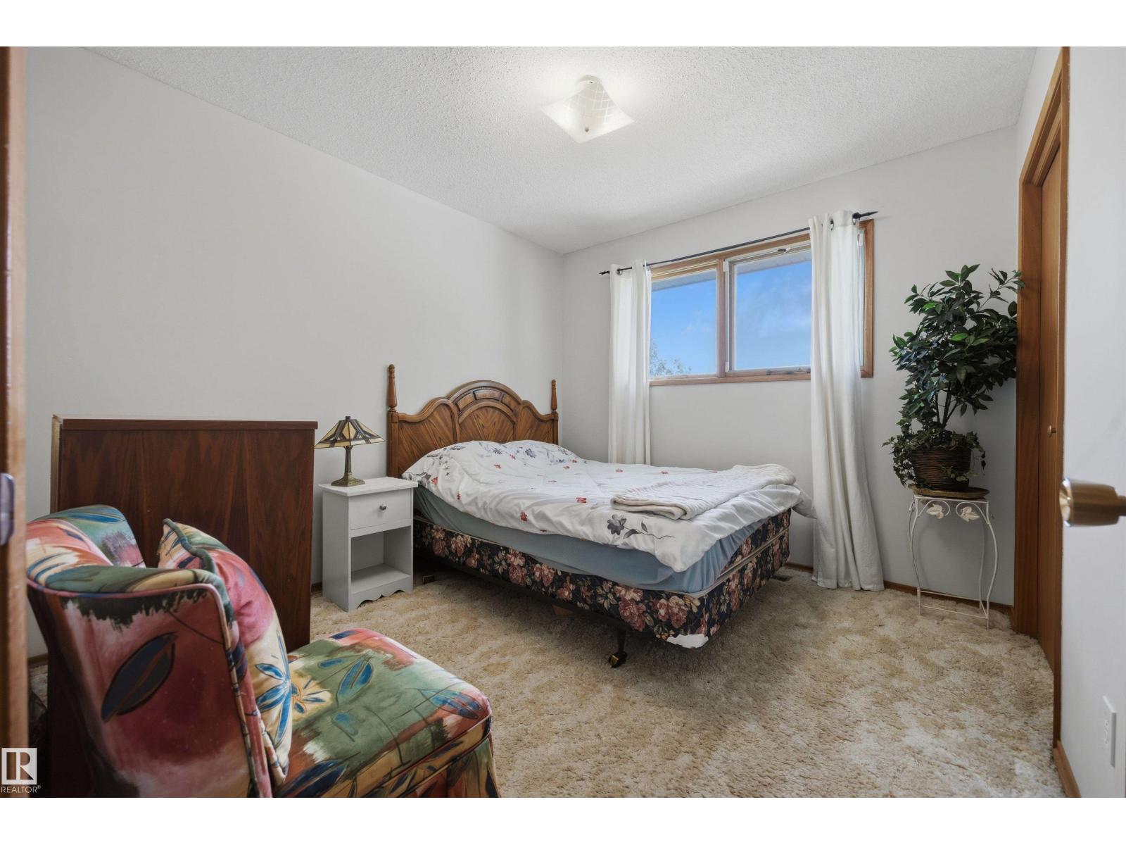 39 MANOR DR — photo 29