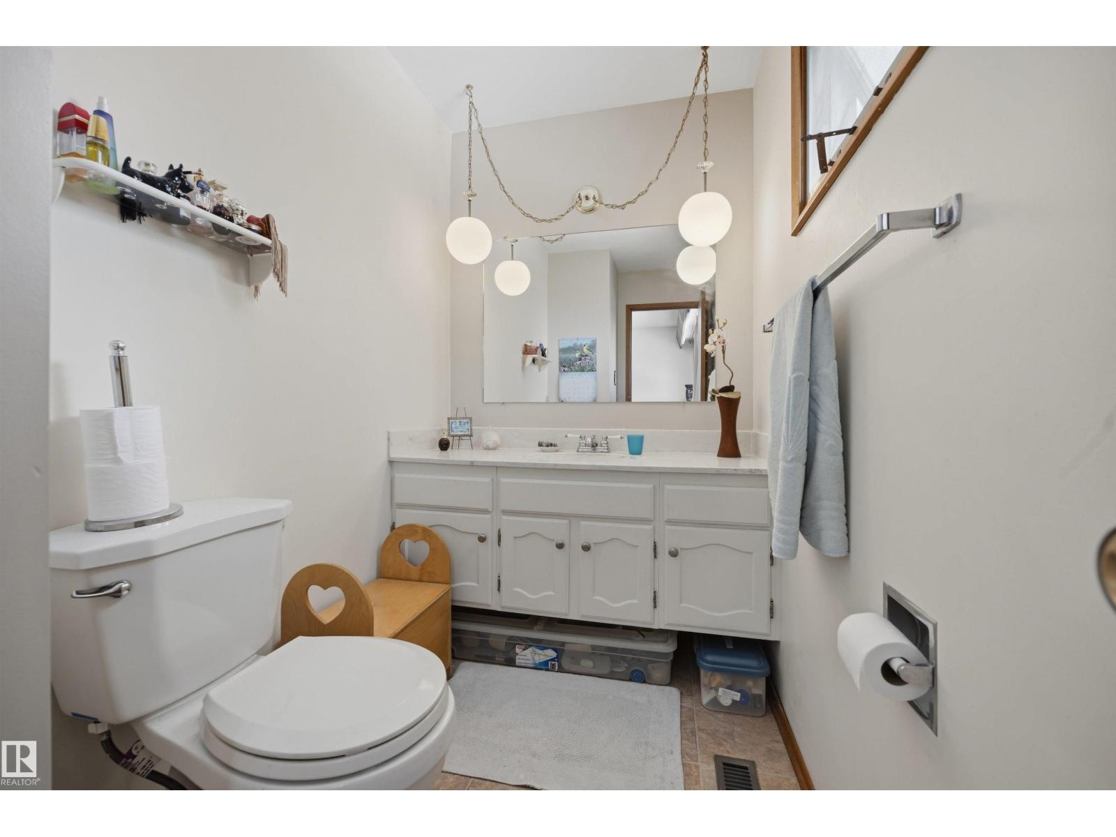 39 MANOR DR — photo 35