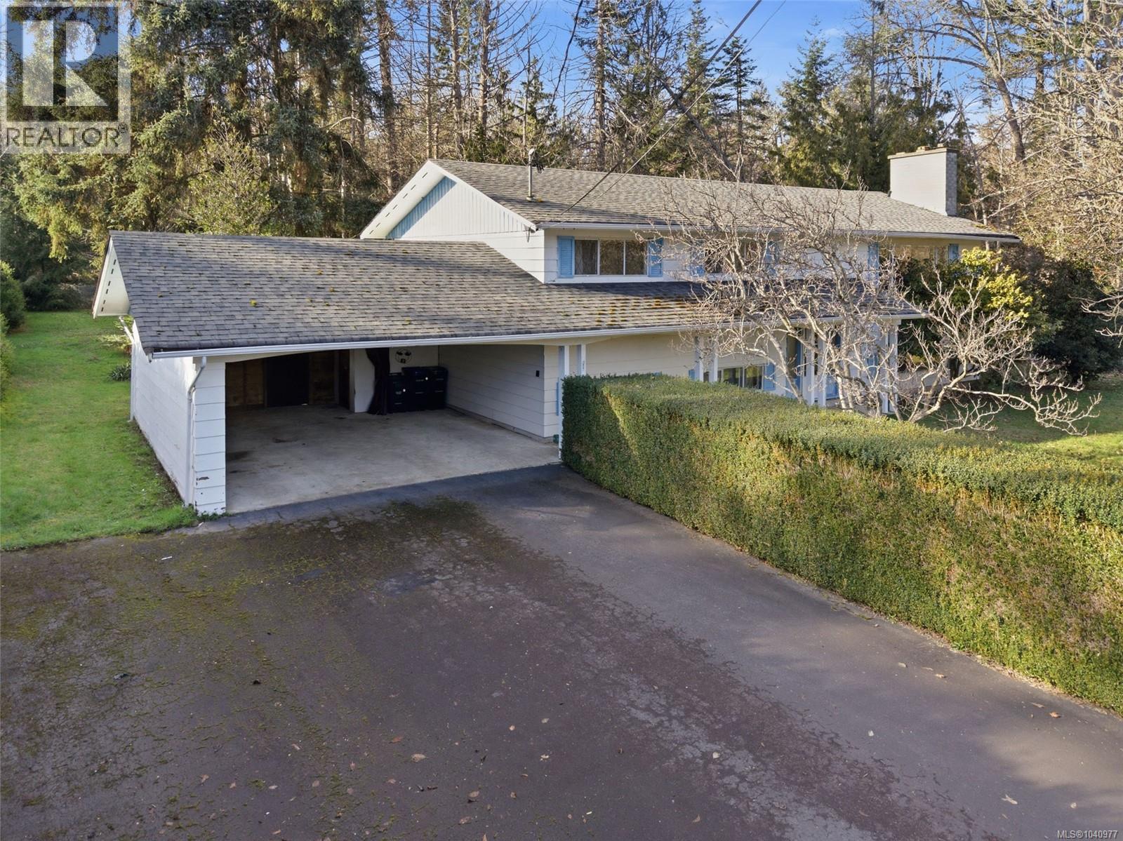 439 Craig St - 10