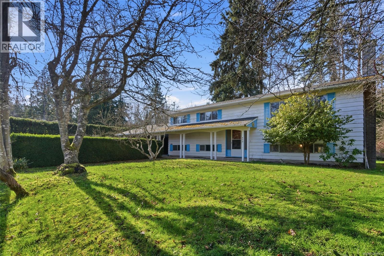 439 Craig St - 2