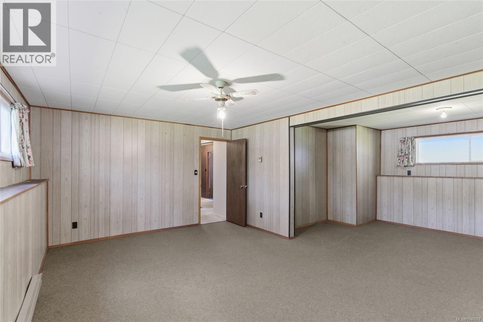 439 Craig St - 29