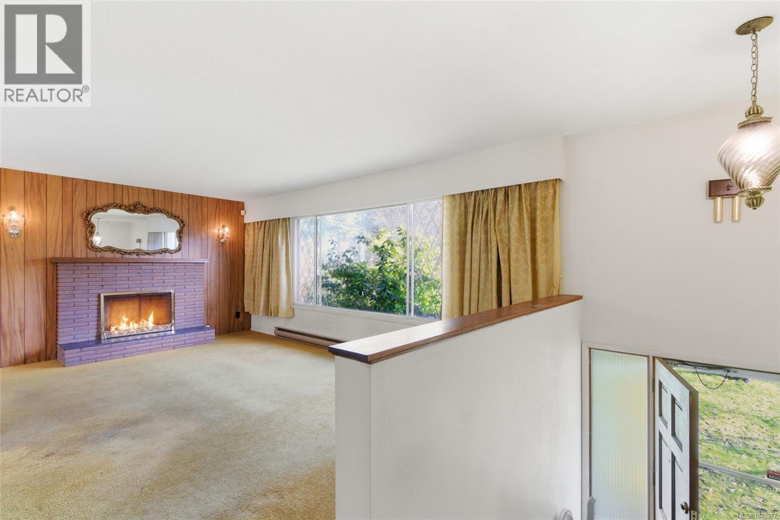 439 Craig St - 3