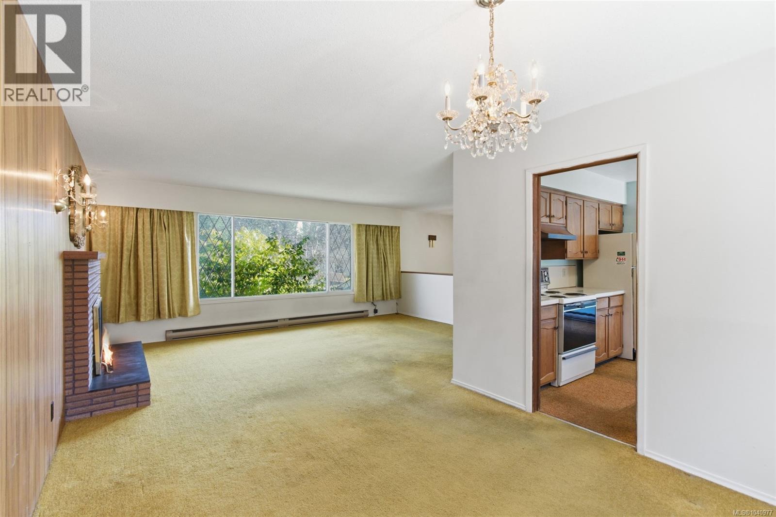 439 Craig St - 4