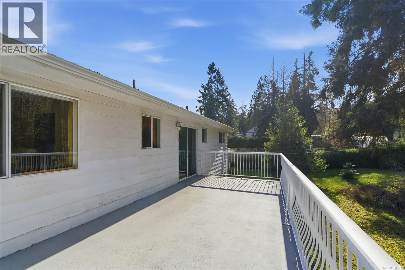 439 Craig St - 6