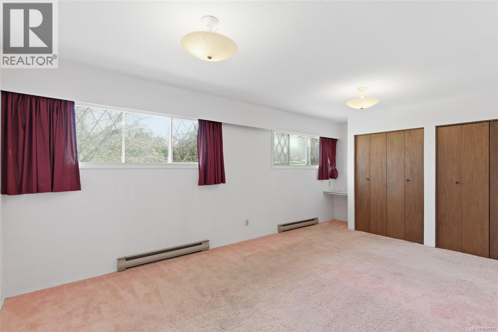 439 Craig St - 7